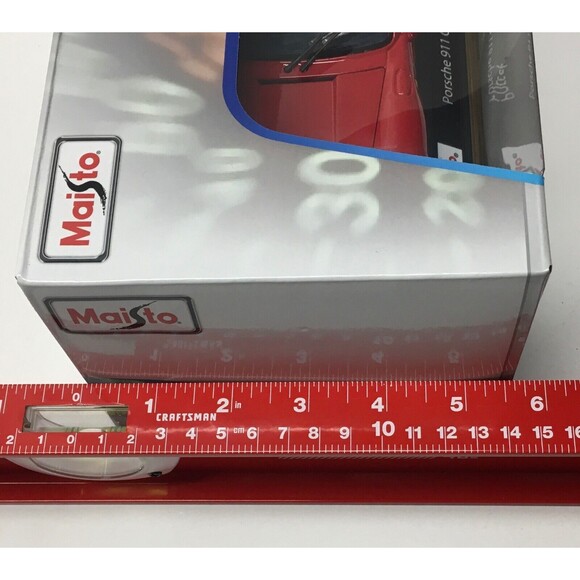 Maisto Porsche 911 Carrera Special Ed 1:18 Diecast Car NEW Collectible Display - Picture 12 of 16